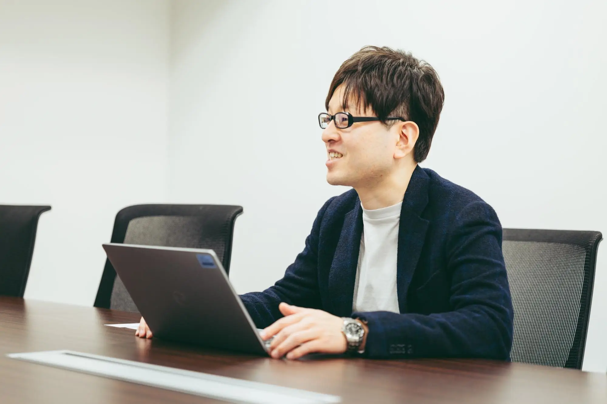 株式会社ウェブクルー　輿様