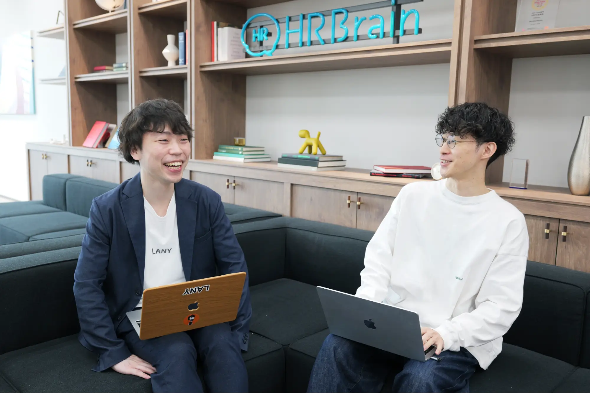 左からLANYの菅原、株式会社HRBrainの後藤様